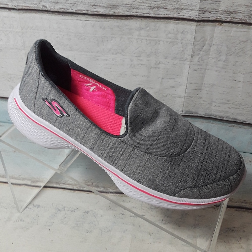 Skechers Goga Max Women's Gray Athletic Shoe 3 M - Picture 1 of 8